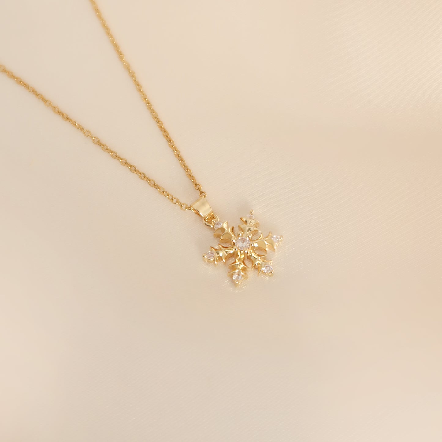 Shiny Snowflake Necklace