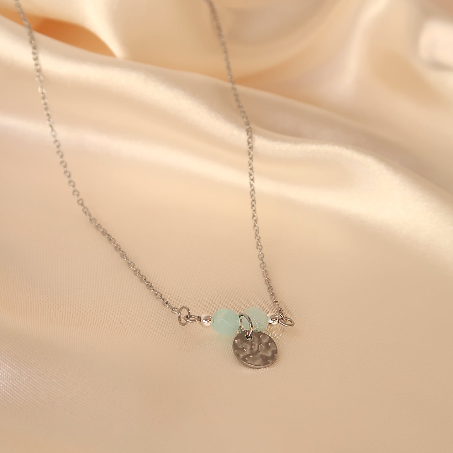 Minimalist Aquamarine Necklace 