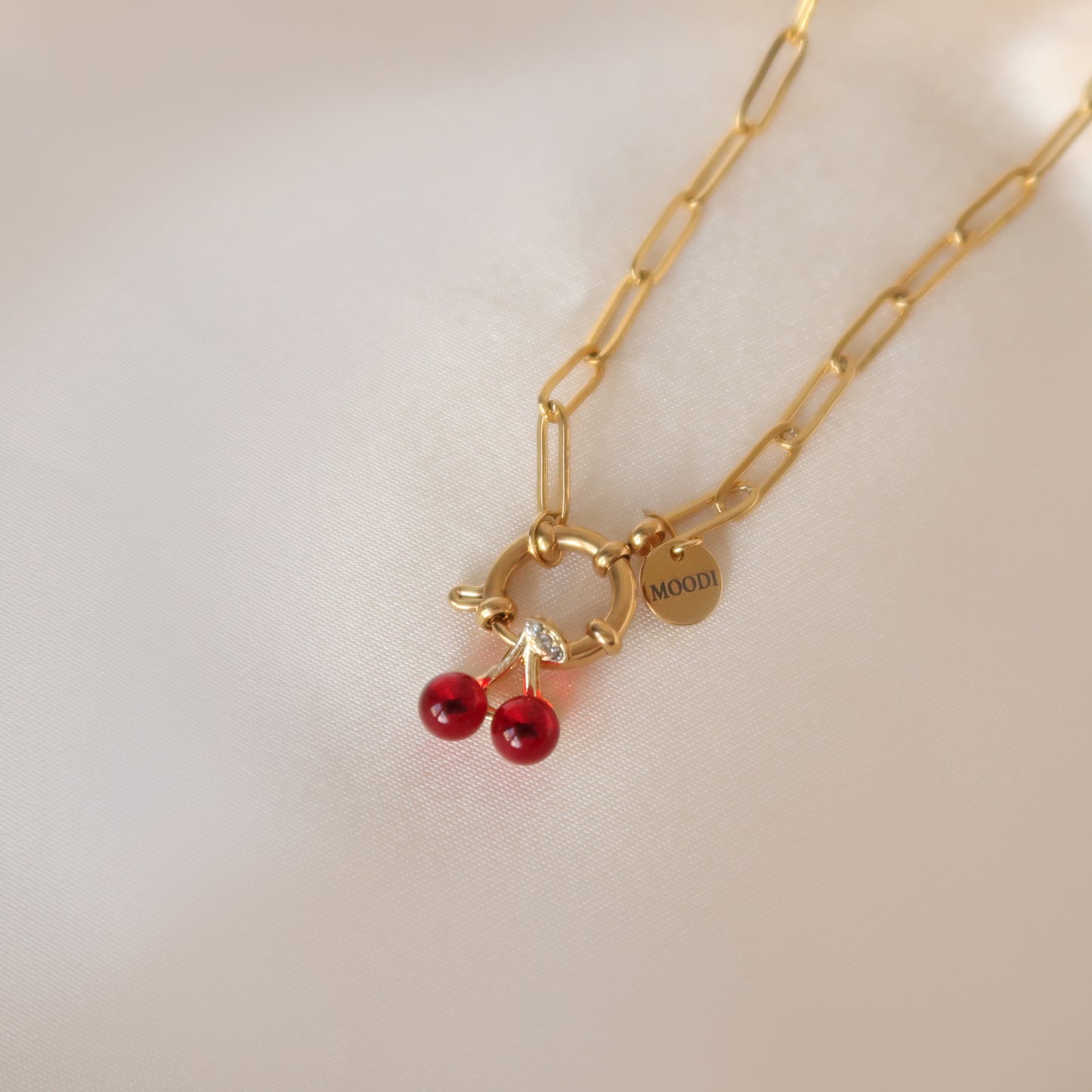 Pendant Red Cherries