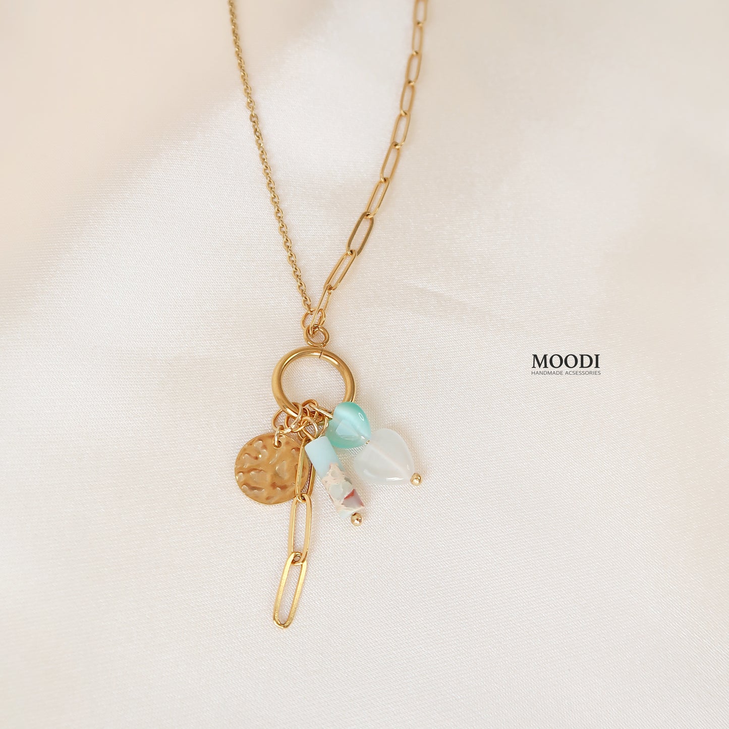 "Mia" necklace