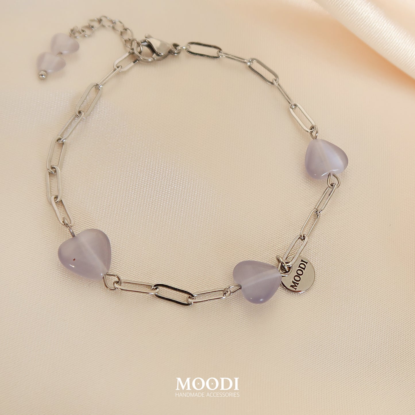 Bracelet with hearts made of Cat's Eye stone