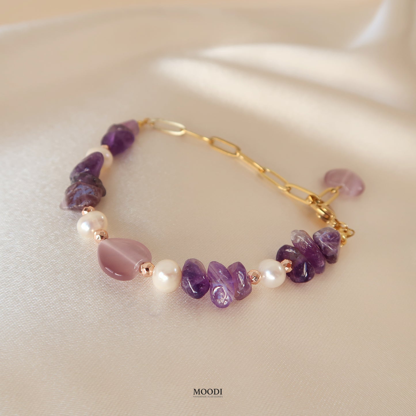 "Linda" Rose bracelet